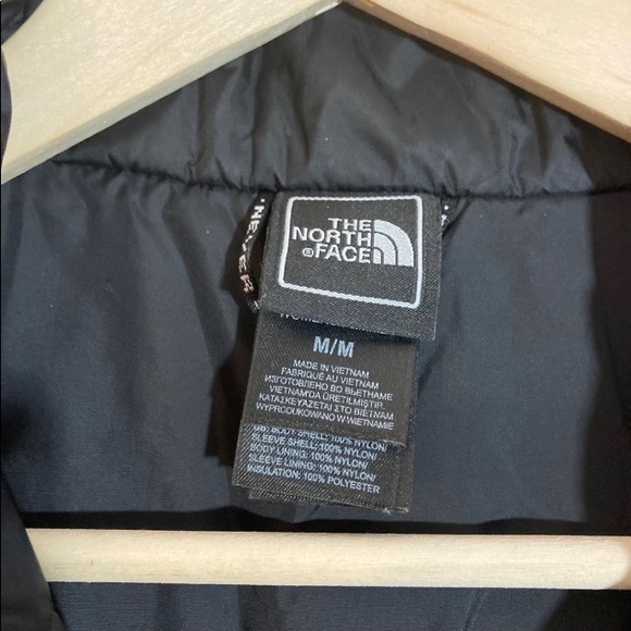 NORTH FACE Winter Coat - Picture 4 of 8